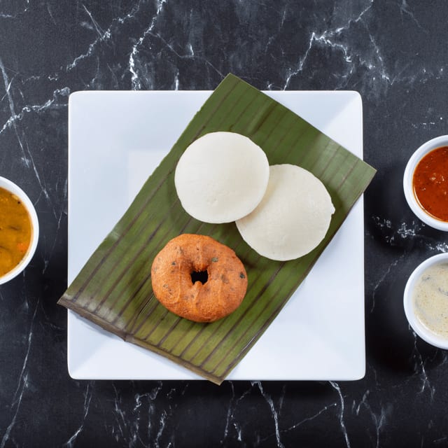 Idli Vada Combo.